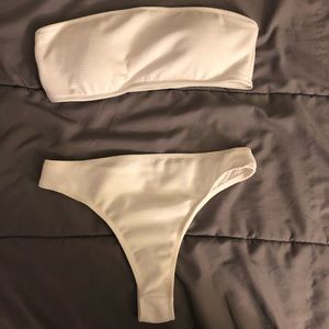 Off white bikini set